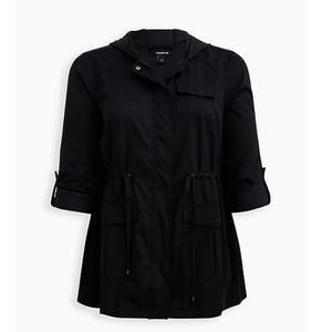 NWT Torrid Black tencel tie-front hooded anorak